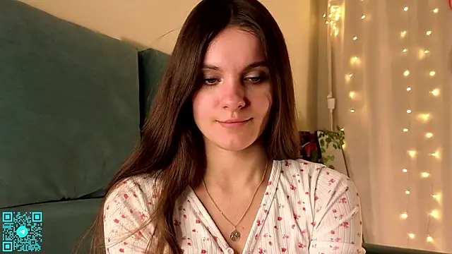 chloemilka online show from March 8, 2026, 6:01 pm