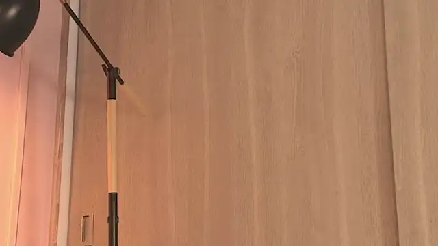 biancaa 18 online show from November 5, 2025, 7:03 pm