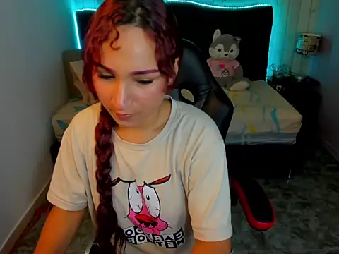 salome rojas  online show from November 5, 2025, 9:26 pm