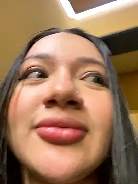 eurenatacardos online show from October 8, 2025, 3:59 am