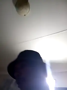 KinkyJ  online show from November 7, 2025, 12:43 am