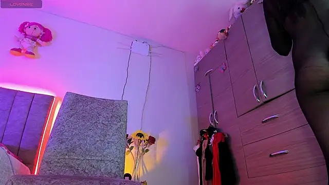 hot Dariana pantyhose online show from April 5, 2026, 1:52 pm