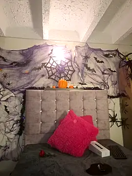 karol rose online show from October 12, 2025, 1:48 am