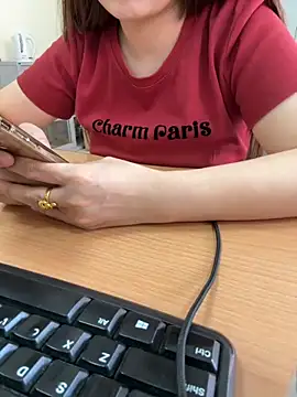 PhuongNhi21 online show from September 15, 2025, 1:49 am