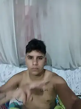 DavilANDkevin2 online show from January 5, 2026, 10:24 pm