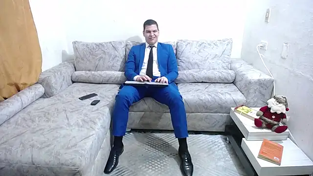 Victor Maitland online show from December 16, 2025, 8:47 pm