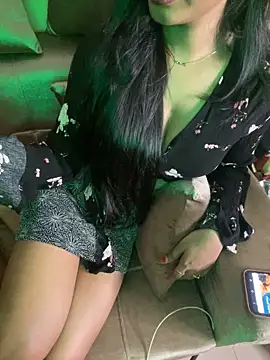 its ur flora online show from October 11, 2025, 11:31 am