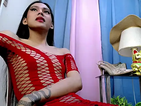Snapshot of Ur_latinahotpaprika chatting on May 4, 2026, 1:40 pm Ur latinahotpaprika online show from May 4, 2026, 1:40 pm