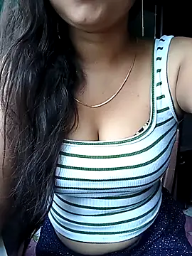 Desi couple305 online show from October 7, 2025, 1:25 am