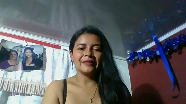 DianaOchoa  online show from November 24, 2025, 3:39 am