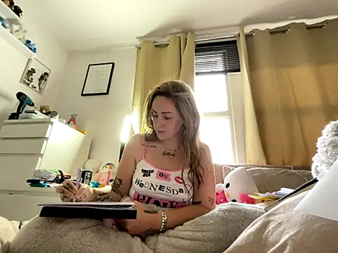 SofiaaBlackk online show from November 4, 2025, 3:11 pm