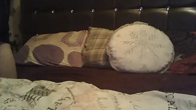 Snapshot of SmileCamille chatting on November 28, 2025, 3:14 pm SmileCamille online show from November 28, 2025, 3:14 pm