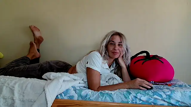 AsyaLulu online show from September 19, 2025, 8:49 am