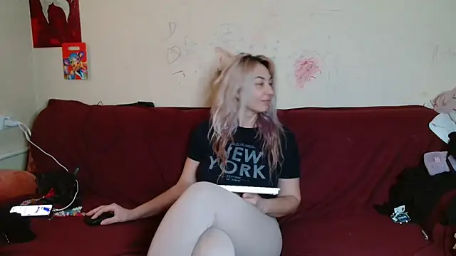 AsyaLulu online show from March 5, 2026, 12:01 pm