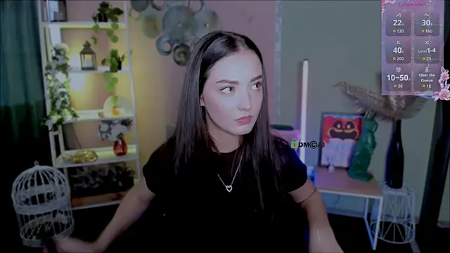 miki-niki online show from September 18, 2025, 12:40 pm