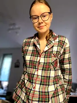  CherryBloom  online show from September 30, 2025, 8:19 am