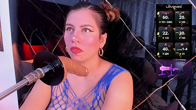 abby blond  online show from October 30, 2025, 12:17 pm