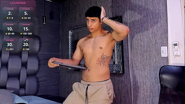 jaze bradley online show from October 20, 2025, 11:21 am