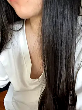  kween23 online show from October 29, 2025, 9:11 am