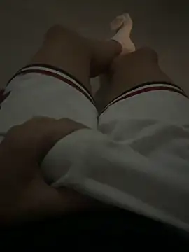 emirbaranpolat online show from October 9, 2025, 6:28 pm