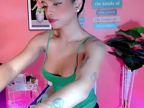 Snapshot of Sweet_ThaliaXX chatting on September 12, 2025, 3:06 am Sweet ThaliaXX online show from September 12, 2025, 3:06 am