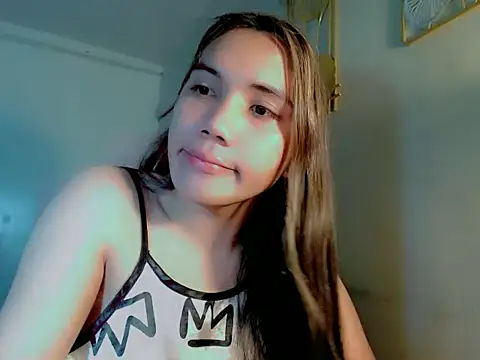 Snapshot of Sweet_ThaliaXX chatting on November 6, 2025, 2:40 pm Sweet ThaliaXX online show from November 6, 2025, 2:40 pm
