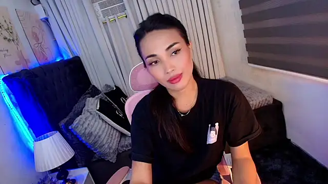 asian lucii online show from October 10, 2025, 12:59 pm