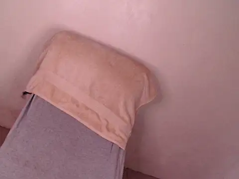 Snapshot of itsmechudiya chatting on February 8, 2026, 11:24 am itsmechudiya online show from February 8, 2026, 11:24 am