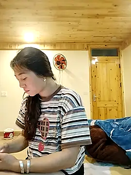 babychill09 online show from September 29, 2025, 2:16 am