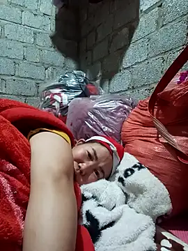 Snapshot of jienrrr chatting on October 6, 2025, 10:40 pm jienrrr online show from October 6, 2025, 10:40 pm