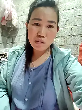 Snapshot of jienrrr chatting on October 25, 2025, 1:51 pm jienrrr online show from October 25, 2025, 1:51 pm