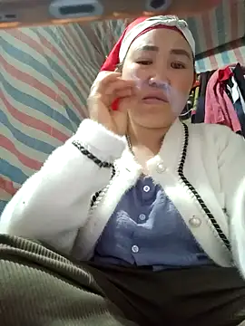 jienrrr online show from March 13, 2026, 2:29 am