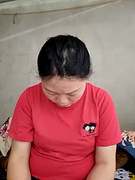 yoowwmr online show from December 3, 2025, 3:14 am