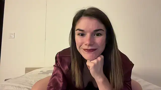 Snapshot of Caro663 chatting on November 22, 2025, 9:25 pm Caro663 online show from November 22, 2025, 9:25 pm