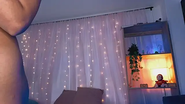 anitaglow online show from October 15, 2025, 2:28 pm