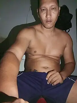 Tom Hardy11 online show from March 19, 2026, 9:13 am