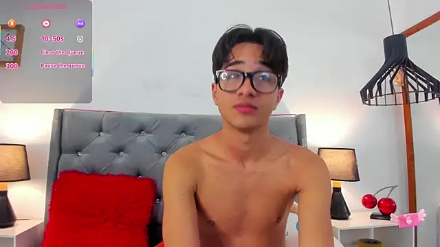 jin luna online show from November 12, 2025, 12:16 pm