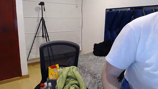 dayanhank online show from October 24, 2025, 7:27 am