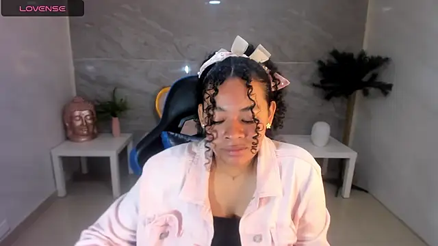 risada temptation s online show from October 10, 2025, 7:46 pm