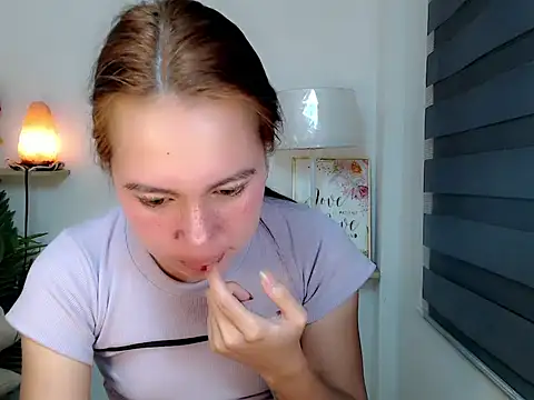 kimbratx online show from March 24, 2026, 10:59 pm