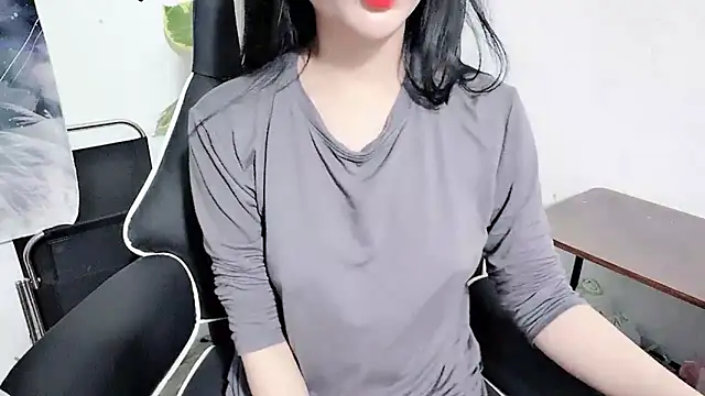 Snapshot of Bino119 chatting on April 16, 2026, 12:44 am Bino119 online show from April 16, 2026, 12:44 am