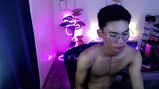 Snapshot of naughty_rence chatting on December 5, 2025, 5:27 am naughty rence online show from December 5, 2025, 5:27 am