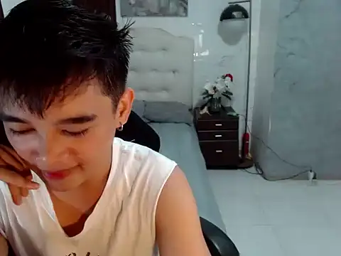 sexysam14 online show from November 4, 2025, 5:28 am