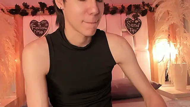 Daphne And Roger online show from March 7, 2026, 11:07 am