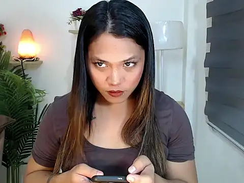 scarlett brownx69 online show from April 22, 2026, 5:21 am