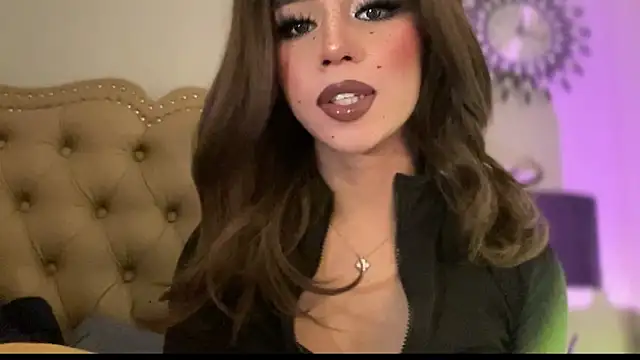 Snapshot of solana_imani chatting on May 15, 2026, 3:08 pm solana imani online show from May 15, 2026, 3:08 pm