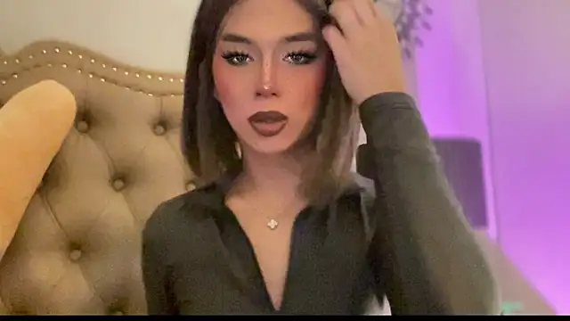 Snapshot of solana_imani chatting on May 16, 2026, 2:49 pm solana imani online show from May 16, 2026, 2:49 pm