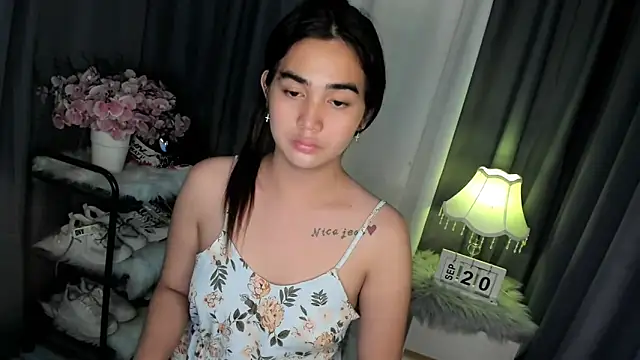 Snapshot of Alovelydoll_nica chatting on September 20, 2025, 11:22 am Alovelydoll nica online show from September 20, 2025, 11:22 am