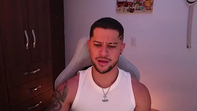 domsantiago  online show from February 13, 2026, 3:02 am