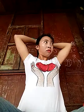 emaame68 online show from October 4, 2025, 1:03 am